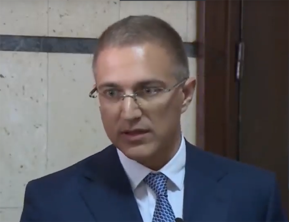 Ministar Stefanović:<span style='color:red;'><b>Javni skupovi</b></span> ipak dozvoljeni - uz dva uslova